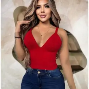 Crochet Crop Top 100% Colombian Sleeveless Red V-Neck Summer Fashion Top Short Womenswear