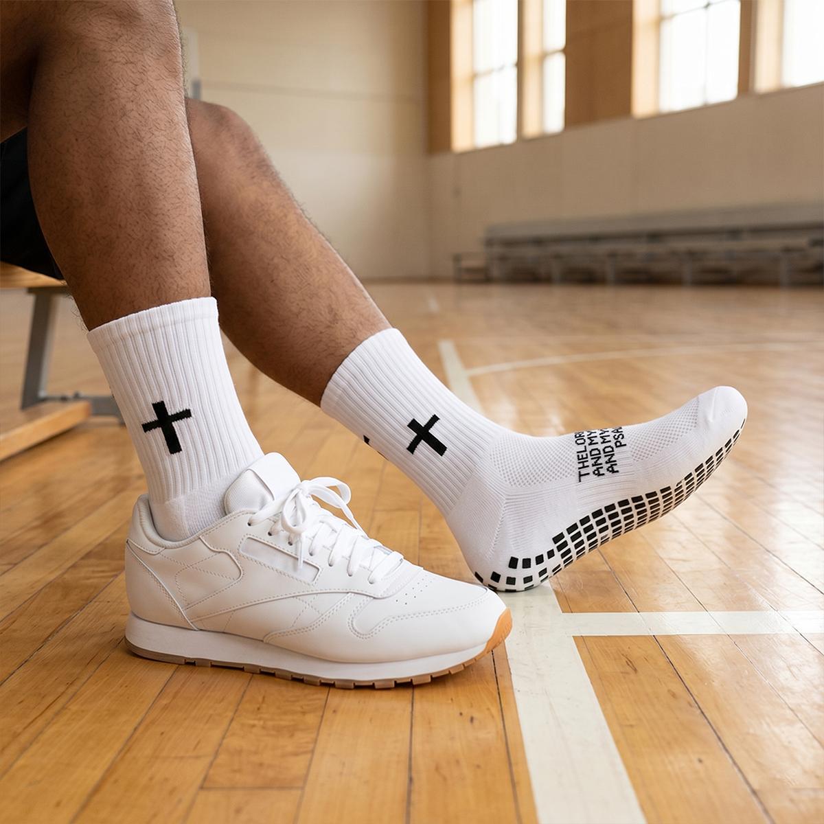 AMLANG Unisex Grip Soccer Socks with Cross Pattern, Anti Slip Athletic Football Socks for Men Women Youth, Breathable Cushioned Sports Socks for Soccer Basketball Training