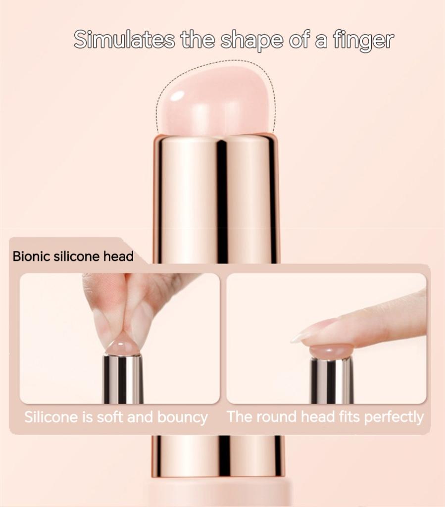 Black lip brush,silicone lip applicator brush,used for applying lip color,lip makeup brush,allows for even and precise application of lip color,the silicone brush head is easy to use and hygienic,portable lip brush.