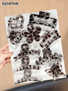 Retro tortoiseshell and leopard Print Grab Set: This set combines the texture of retro leopard print and tortoiseshell into the hair. With diverse designs such as hearts, flowers, and bows, the brown-patterned texture on a transparent base is both sexy an