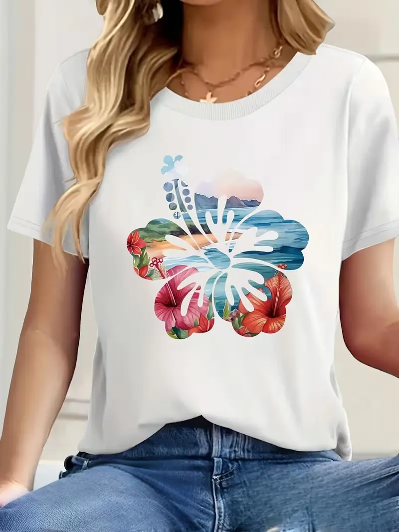 A Black Short-Sleeve T-Shirt Featuring a Tropical Floral Hawaiian Hibiscus Design for Women, Made from Soft And Breathable Fabric. This Casual Top Is Perfect for Beach Vacations, Offering a Comfortable Fit And Vibrant Patterns
