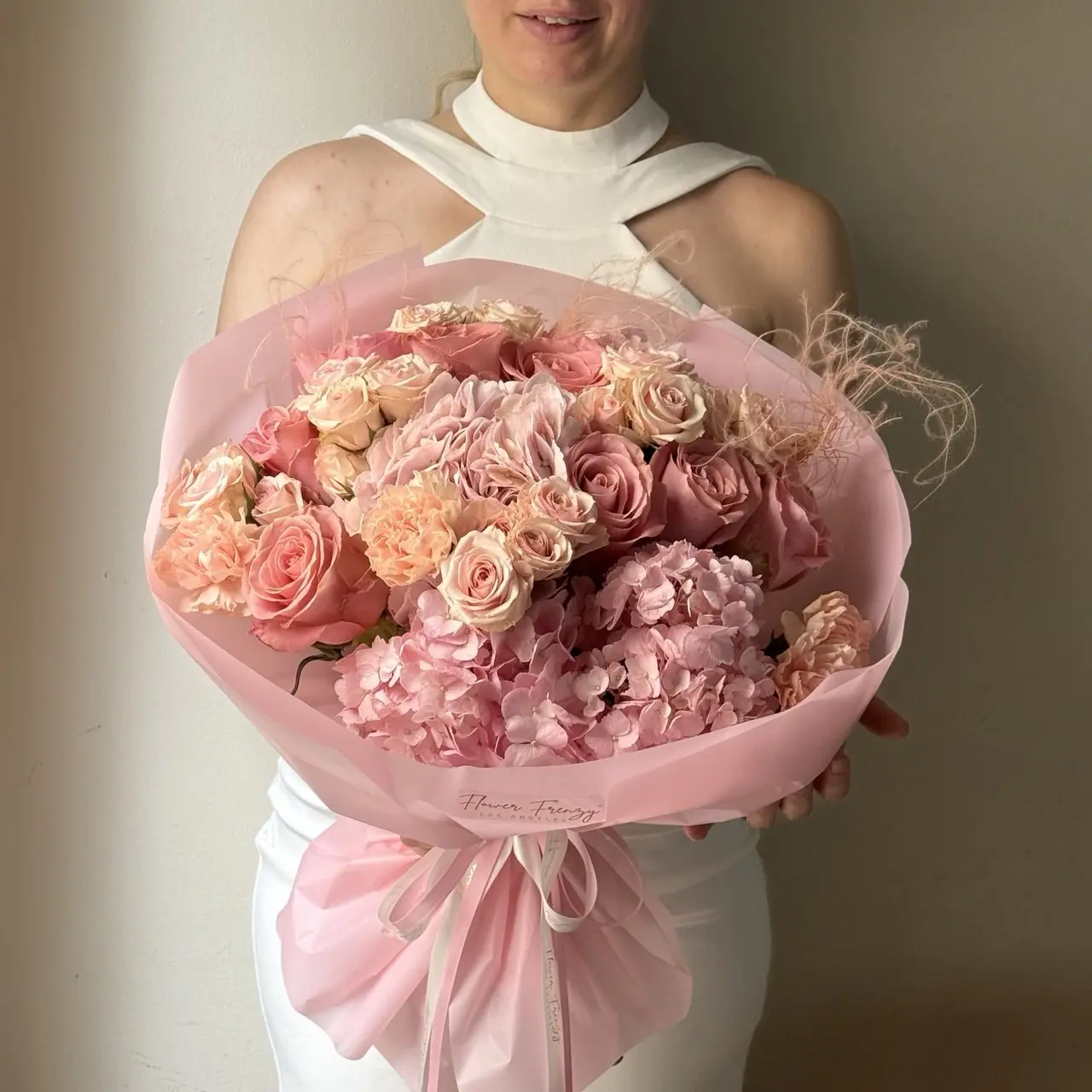 752. Blush Rose & Hydrangea Bouquet