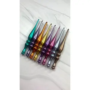 Le Paris - Anodized -Aluminum Sculpted Crochet Hooks