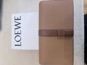 Pre-owned Loewe Anagram Chain Wallet Crossbody (Two Tone Tan Leather)