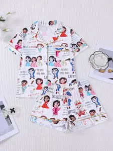 2PCS Women’s Pajama Set, Women’s Loungewear, Cartoon Pajamas, Hamilton Cartoon Print, Lapel Button-Up Pajamas, Short Sleeve Top, Elastic Waist Shorts, Pocket Design, Women’s All-Season Homewear, Sleepwear