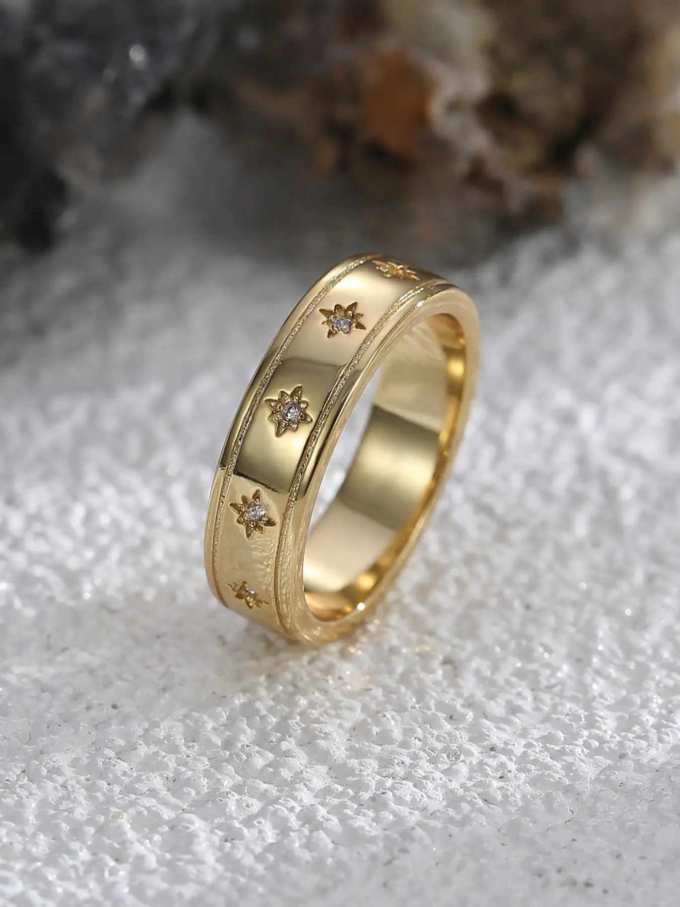 Women's 1 Piece Multi-color Copper Ring, Minimalist Shiny Rhinestone Decor Ring, Fashion Dainty Jewelry Accessories for Women