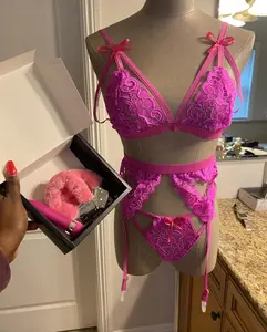 Knotty Girl - 5 Piece Intimate Set