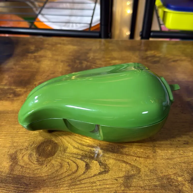 Tupperware Chile Pepper Keeper Green