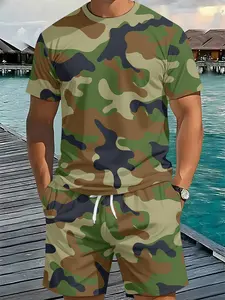 Military green tactical camouflage men's 3D digital printed two-piece set, 2Pcs, trendy and fashionable set, trendy retro casual two-piece set, vacation-style trendy outfit, breathable sports and casual style, a perfect holiday gift for men