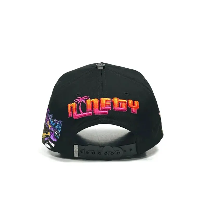 Gorra snapback G  T  A full set