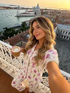 Women's Short Sleeve Long Pants Pajama Set, Watercolor Tulip Print, Soft Breathable Home Wear, Casual Loose Fit, All Seasons