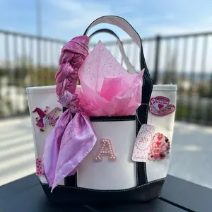 Valentine’s Day Tote Bag — 5 Patches Included