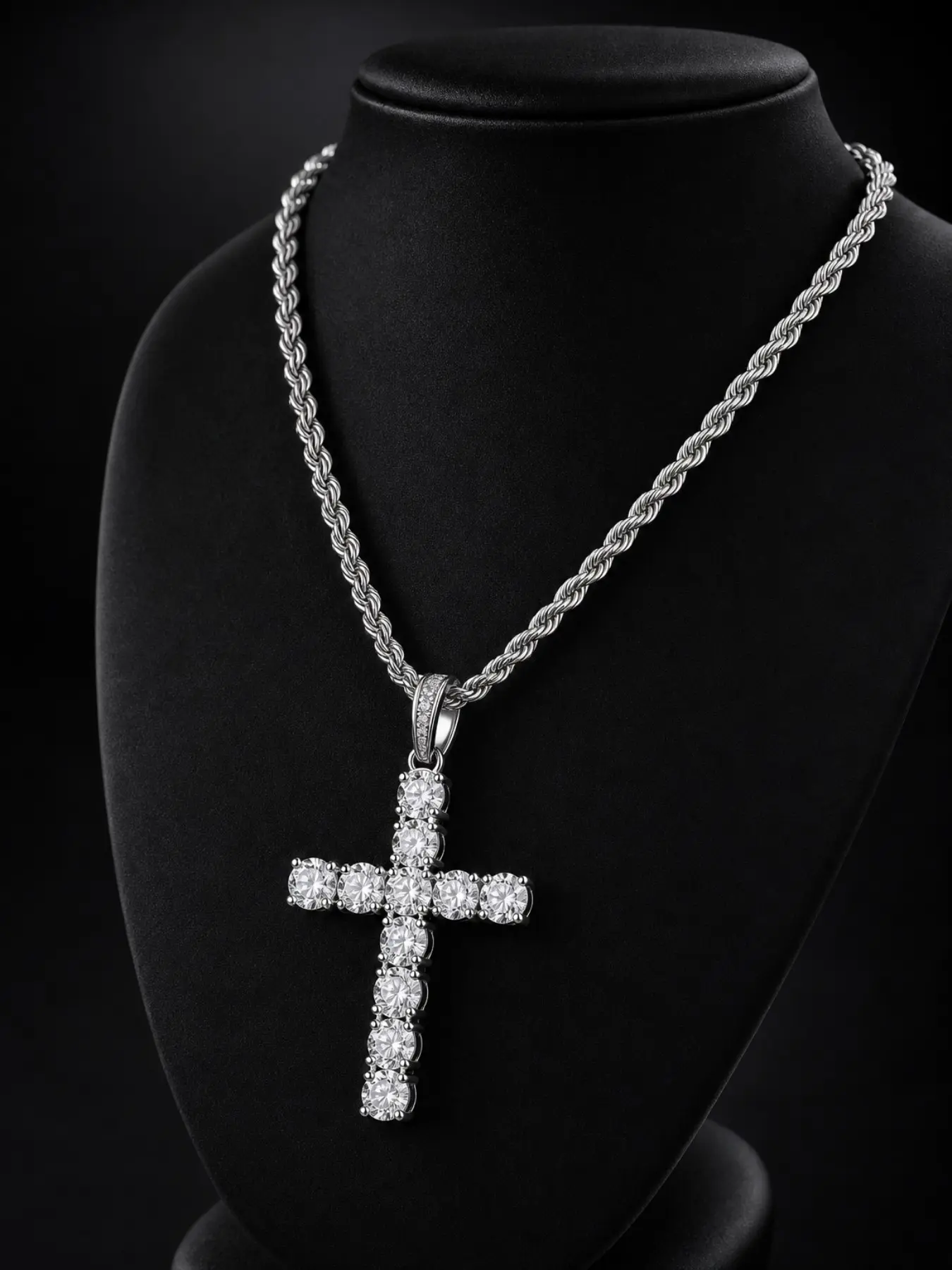Sparkling cross diamond pendant, simple and casual jewelry pendant, jewelry accessories, Valentine's Day gift, couple necklace, memorial gift, affordable luxury gift, eternal promise.