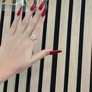 Anillo con piedra en plata 925