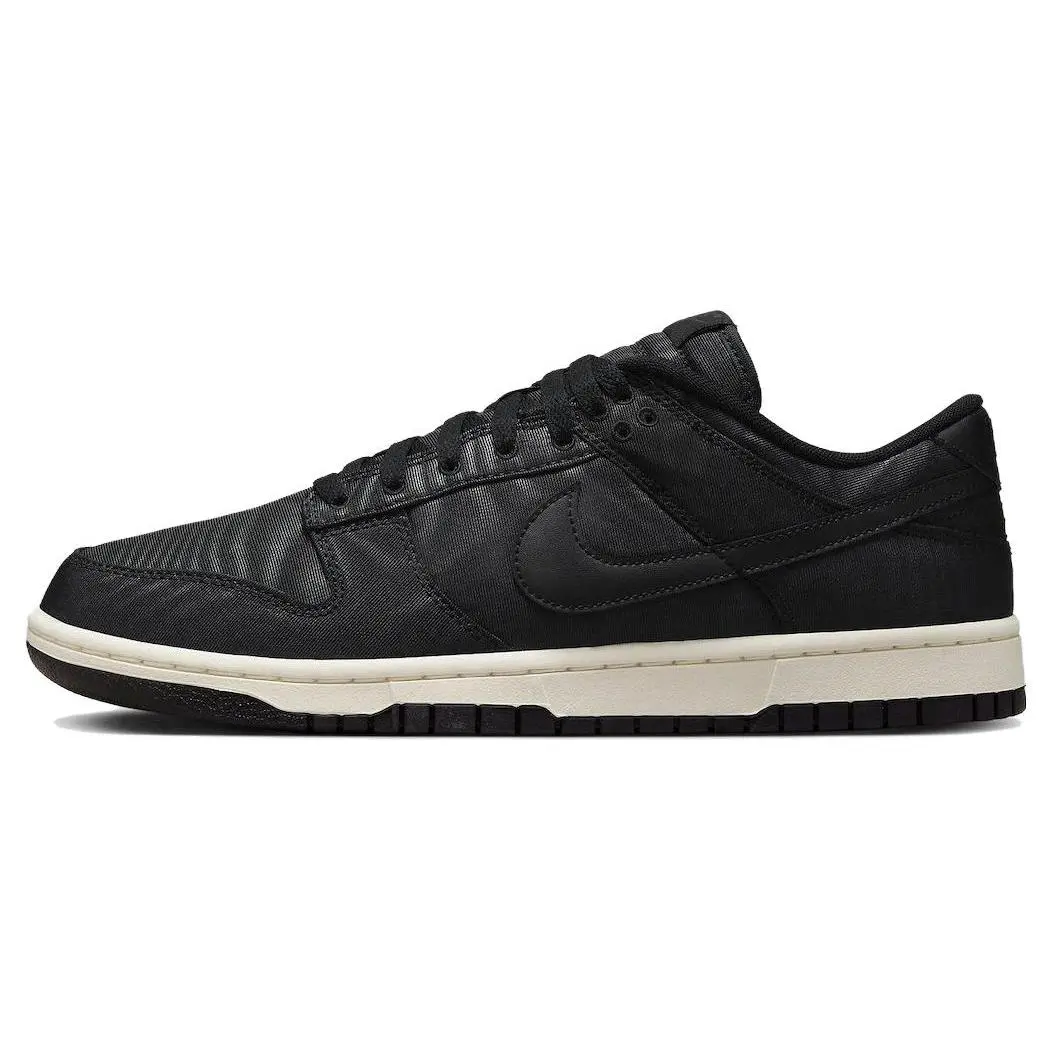 Dunk Low 'Black Canvas'