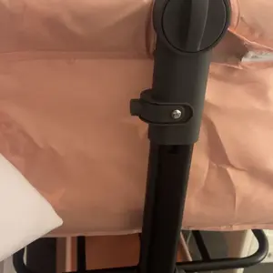 Baby Bassinet,  Crib for Infant and Newborn, Bedside Sleeper with Storage Basket and Mosquito Net, Easy to Fold, Height Adjustable, Portable Side Bed Crib portable