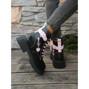 Sweet and cool short boots for women, British style lace up ankle boots, round headed pink heart-shaped decoration, girls' ankle boots, ladies' classic short boots, versatile motorcycle boots, suitable for Christmas and Halloween