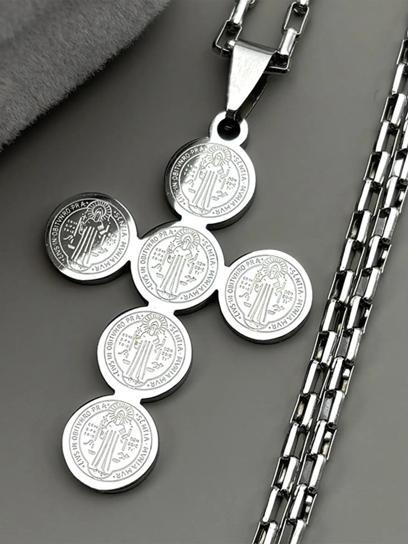 Catholic Saint Benedict Stainless Steel Cross Pendant Necklace for Women Men Gold Silver Color Jesus Chain san benito Cross Chain Design Cross Necklaces Faith Necklace