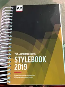 USED-2019 AP STYLEBOOK (Spiral-Bound) by The Associated Press (Unknown)