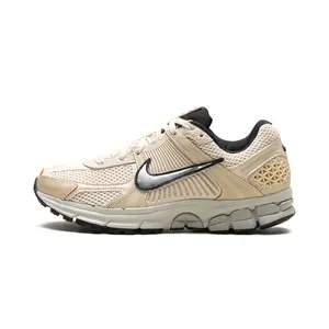 Zoom Vomero 5 WMNS "Pearl White" FN6742 200
