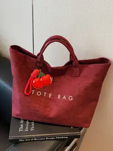Large Capacity Lightweight Fashion Trendy Stylish Tote Bag for Women Perfect for Commuting and Shopping