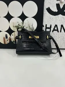 Pre-owned Yves Saint Laurent Black Croc Manhattan Small Chain Bag – November 2021 – Code 1121