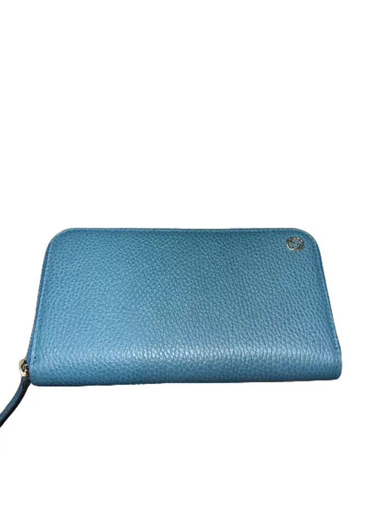 Pre-owned GUCCI high-quality pebbled calfskin leather Bag Accessories Teal Long Wallet Pebbled Leather Style 449347 Gold Interlocking GG Logo, Zip Around Closure, 12 Card Slots, Coin Pocket, Elegant Gold Tone Hardware