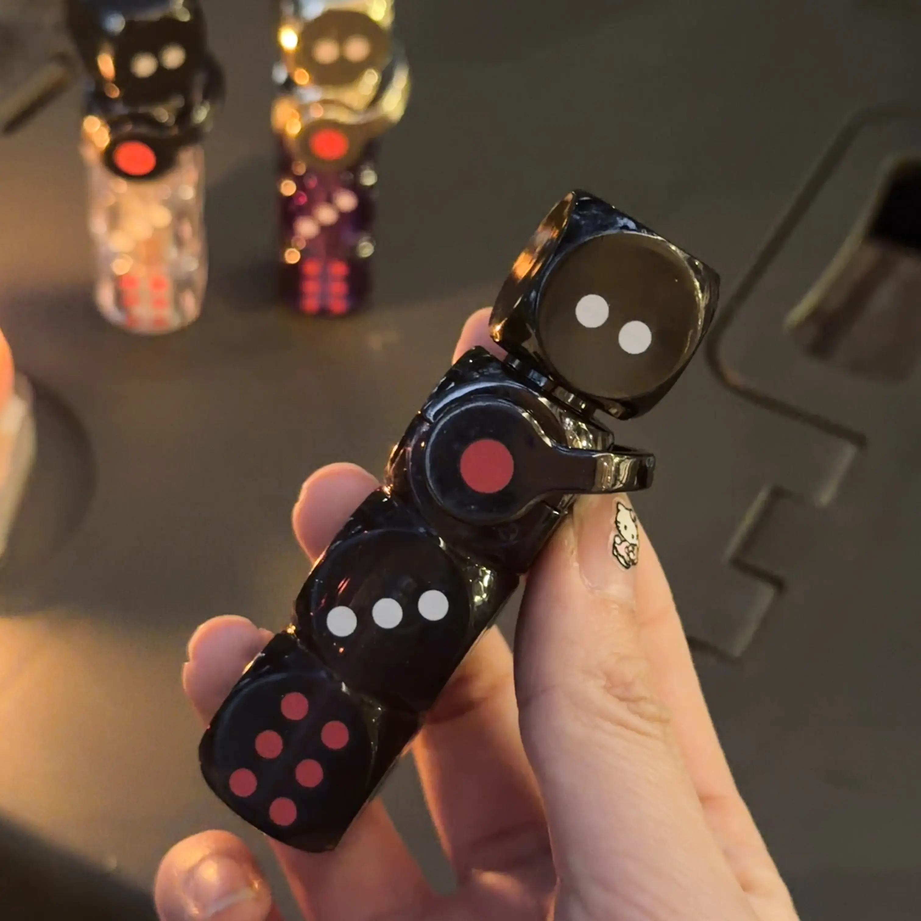 new style lighter , dice lighter, a toy lighter with a rotatable top that's very stress-relieving, suitable for office use, stress relief, and relaxation.