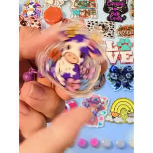 Selectable combinations of keychains and acrylic flatback—a brand-new DIY design.