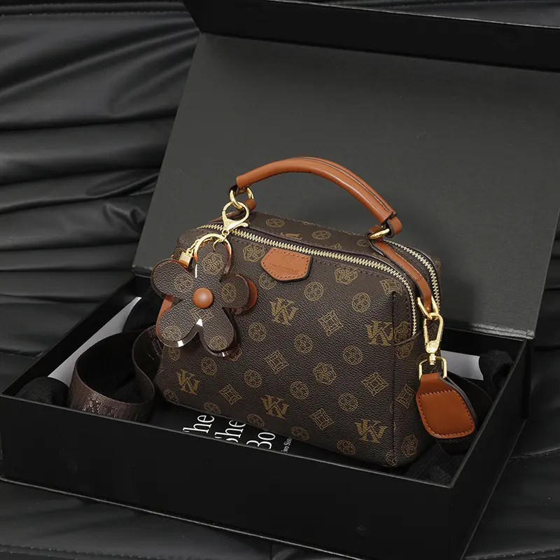 Bag women's 2026 new high-end fashion multi-partition pillow bag cross-body bag versatile shoulder bag