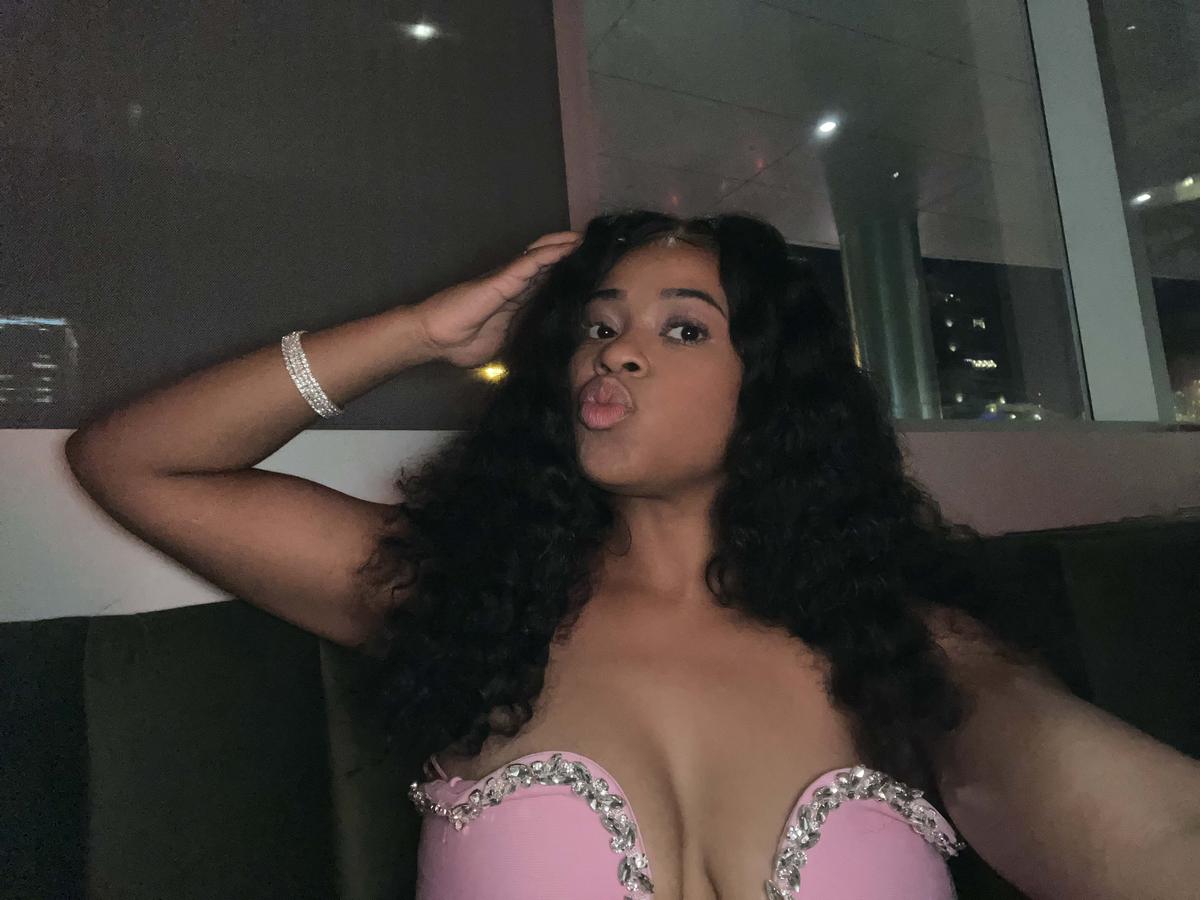 Item: Deep Wavy, 16 18 20+4x4 Closure 14"