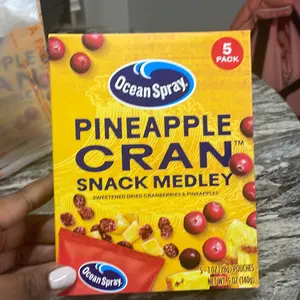 Pineapple cran snack medley for school lunches