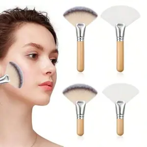 4 PCS Fluffy  Es  Facials Fluffy Facial Es Estetician  Makeup  Wooden Andle Essional Makeup Tools Long And Sort Andle