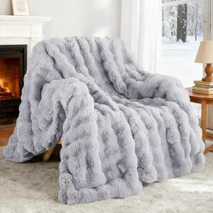 Faux Fur Throw Blanket for Couch, Luxury Reversible 3D Bubble Fuzzy Thick for Winter, Plush Fleece Warm Throw, 50x60 Inches, Light Grey