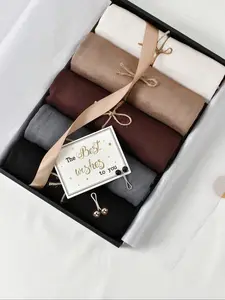 Set of 5 Chiffon Scarves, Modest Hijab and 2 Hair Clips, Matching Colors & Patterns, Perfect for Ramadan & Daily Wear, Includes Gift Packaging