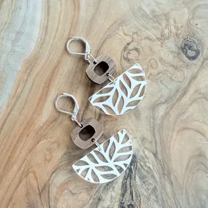 Handcrafted Wood & Acrylic Dangling Earrings with Leaf Design and Silver Leverback Hooks.  Please note video shows standard hook earrings but these are silver lever back clipping hooks.