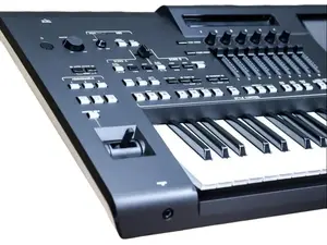 Yamaha Genos 76-Key Digital Workstation, Professional Musical Instrument for Music Production & Performance
