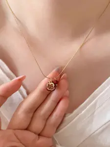 Elegant Fashion Turquoise Necklace Pendant, Plant Pattern Type, Multi-Purpose Gift, Suitable for Daily Wear and Special Occasions