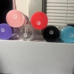 Can cups with lid and straw claim on live