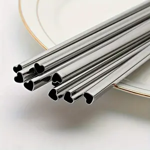 Stainless Steel Straws, Reusable Straw, 4 Counts Heart Shaped Straws, Drinking Straws for Restaurants, Cafes, Kitchen Accessories, Kitchen Supplies