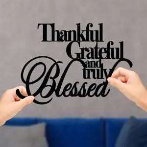 HELLOYOUNG Alluring "Thankful Grateful and Truly Blessed" Metal Sign - Personalized Wall Decor, Gorgeous Elegant Metal Wall Art, Stylish Hanging Wall Sculpture, Perfect for Making Your Space Stand Out with Meaningful Design, Indoor Home Decoration