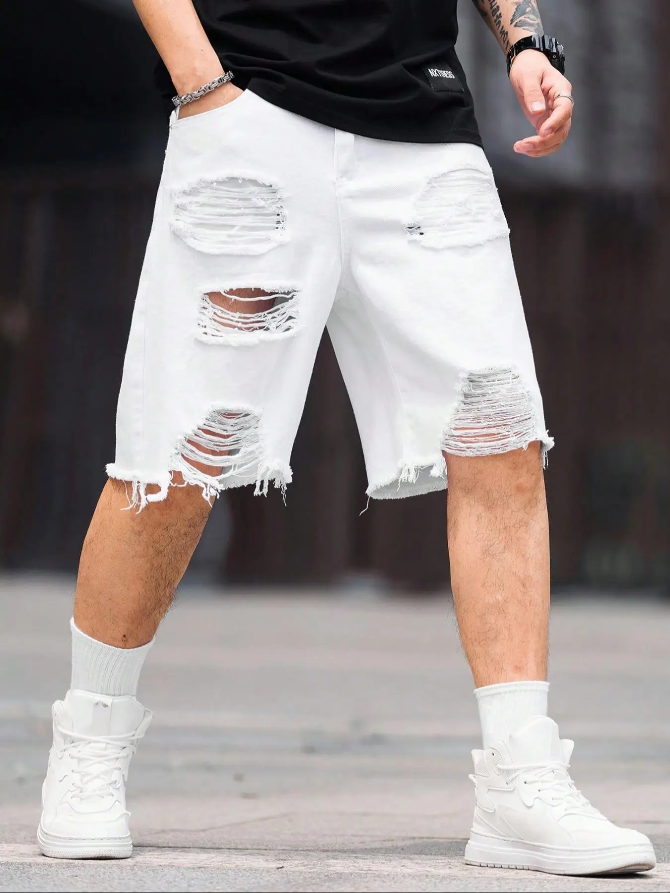 Men's Solid Color Ripped Denim Shorts, Loose Casual Comfy Breathable Short Jeans for Daily Wear, Button Ripped Shorts, Men's Bottoms for Summer, Ripped Design Shorts, Distressed Jeans Shorts, Casual Fashionable Shorts