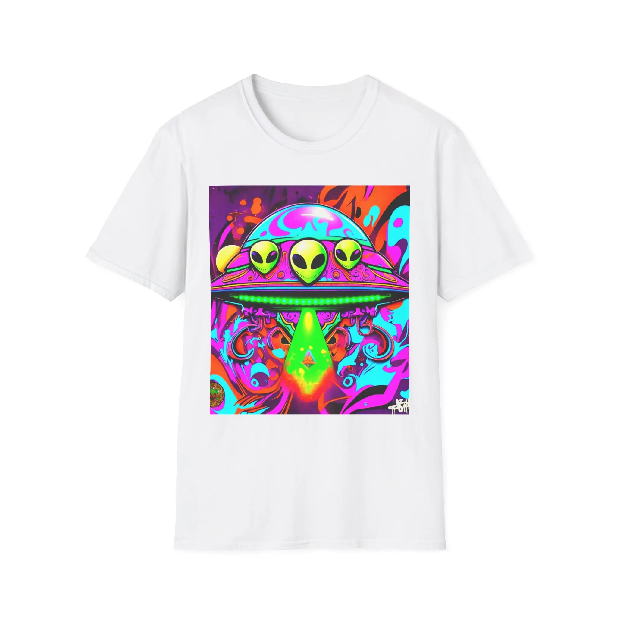 Alien Print T-Shirt, Trippy Space Tee, Extraterrestrial Graphic Shirt, Cosmic Design Top, UFO Lover Gift