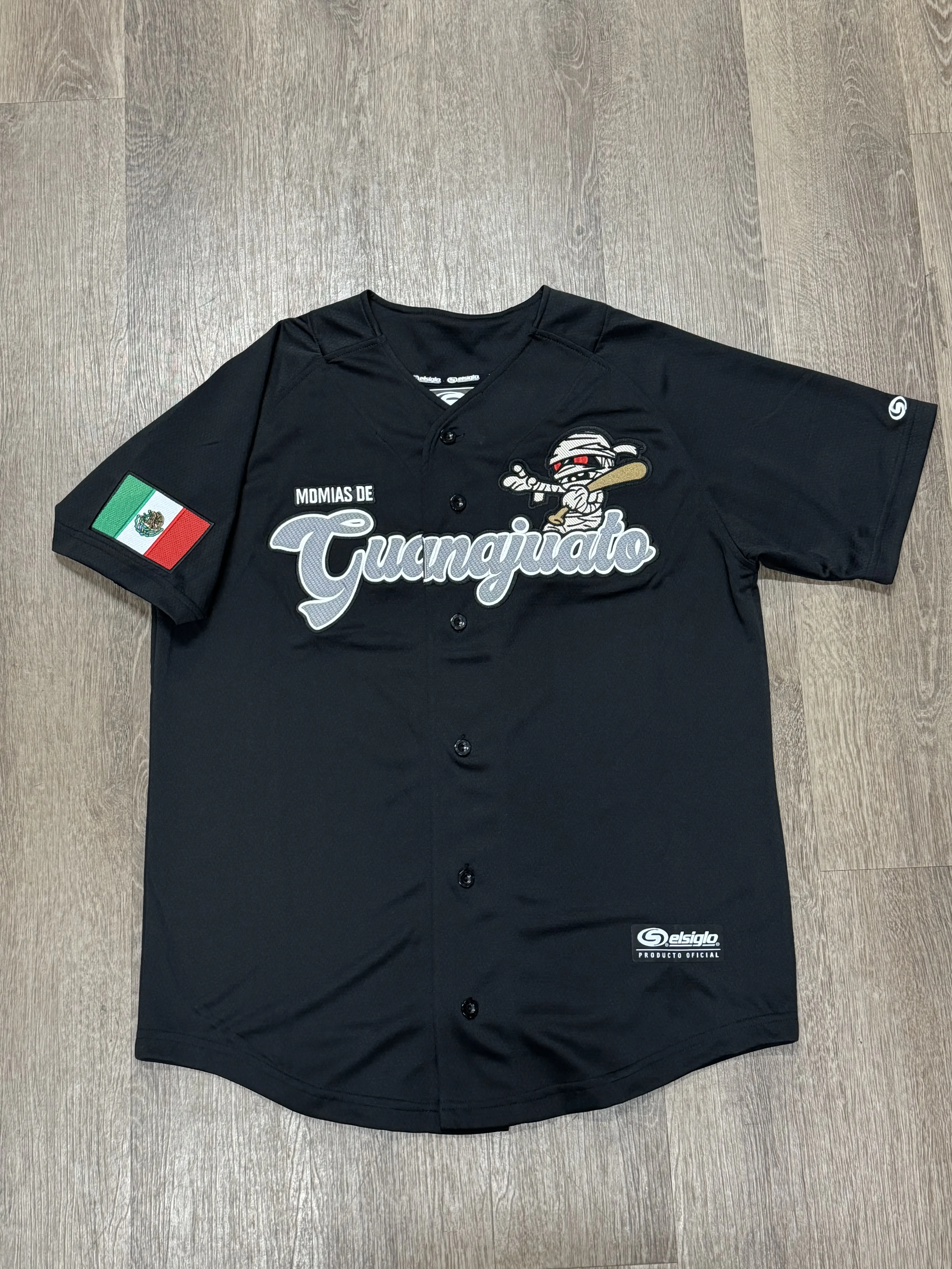 Momias de Guanajuato Jersey - SILVER/NEGRO Classic Design Versatile Layering Option for Fashion Enthusiasts