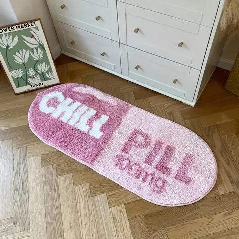 Creative Pill Shaped Rug, 1 Count Oval Tufted Rug, Chill Pill Letter Pattern Anti-slip Floor Mat, Non Slip Rug, Decorative Carpet for Home Bedroom, Home Decor, Machine Washable Rugs, Polyester Rug
