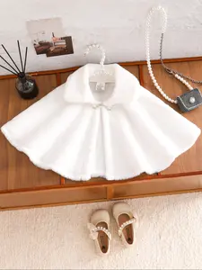 Warm Princess Shawl Cape for Girls, Fleece Lined Hooded Scarf, Fluffy Soft Scarf, Windproof Winter Outerwear, Ages 4-8, Perfect for Parties and Gifts