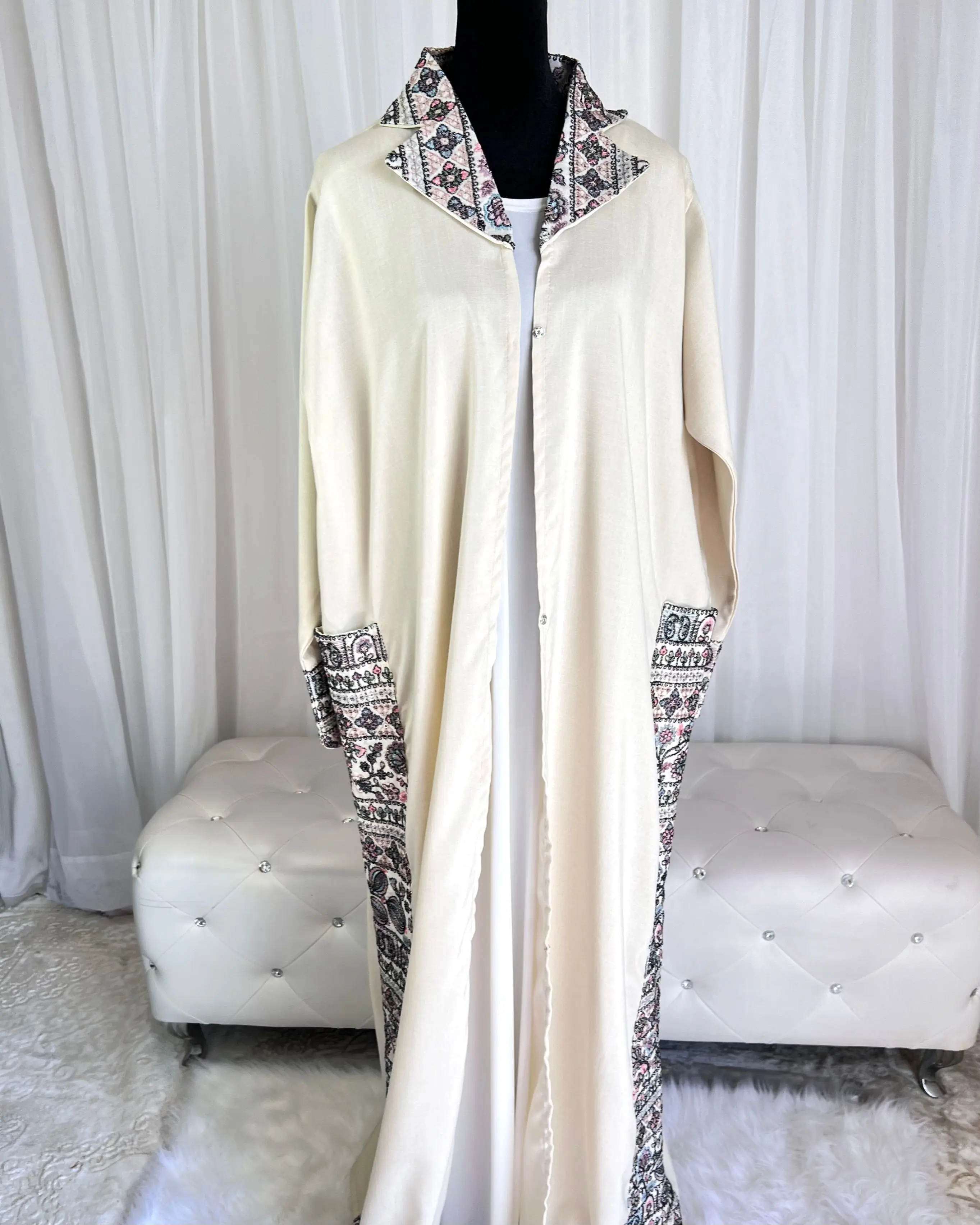 Reem Open Linen Abaya