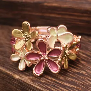 Stylish And Distinctive Enamel Flower Ring for Women, Perfect for Vacations, Everyday Wear, Parties, And As Exquisite Jewelry for All Seasons