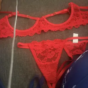 Women's Floral Lace Sexy Lingerie Set Bra Sets, Underwear Sets, Sexy Cut Out Underwire Bra & Open Crotch Design Thong Two-Piece Set, Lingerie Set for Women