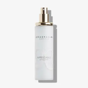Impeccable 24HR Blurring Matte Setting Spray